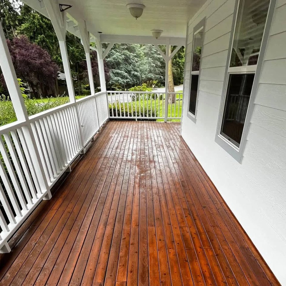 deck restoration and staining service Oak Harbor